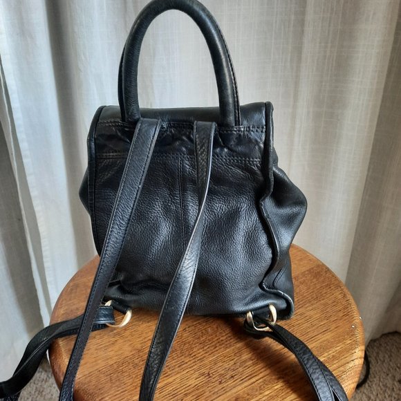 Black leather mini backpack with gold hardware - Picture 7 of 7